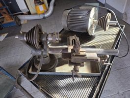 Mini-Tischdrehmaschine. Alt.