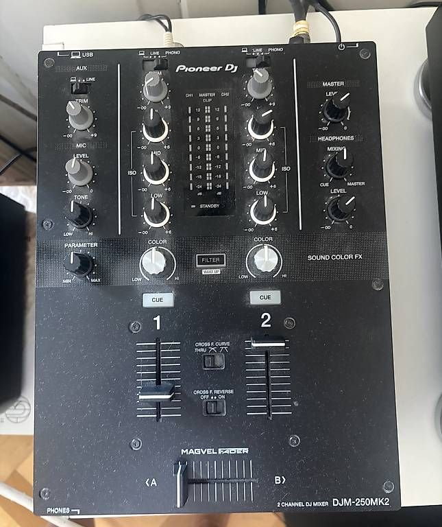 Pioneer Console di mixaggio: Mixer Pioneer – Nuovo (secondo la descrizione) da Zürich venduto da inf_l28t