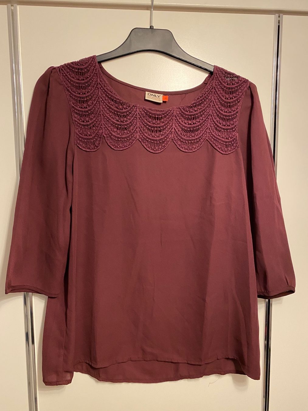 Only Camicette: Damen Bluse von ONLY gr.36 – Usato da Pfungen venduto da Sheki56