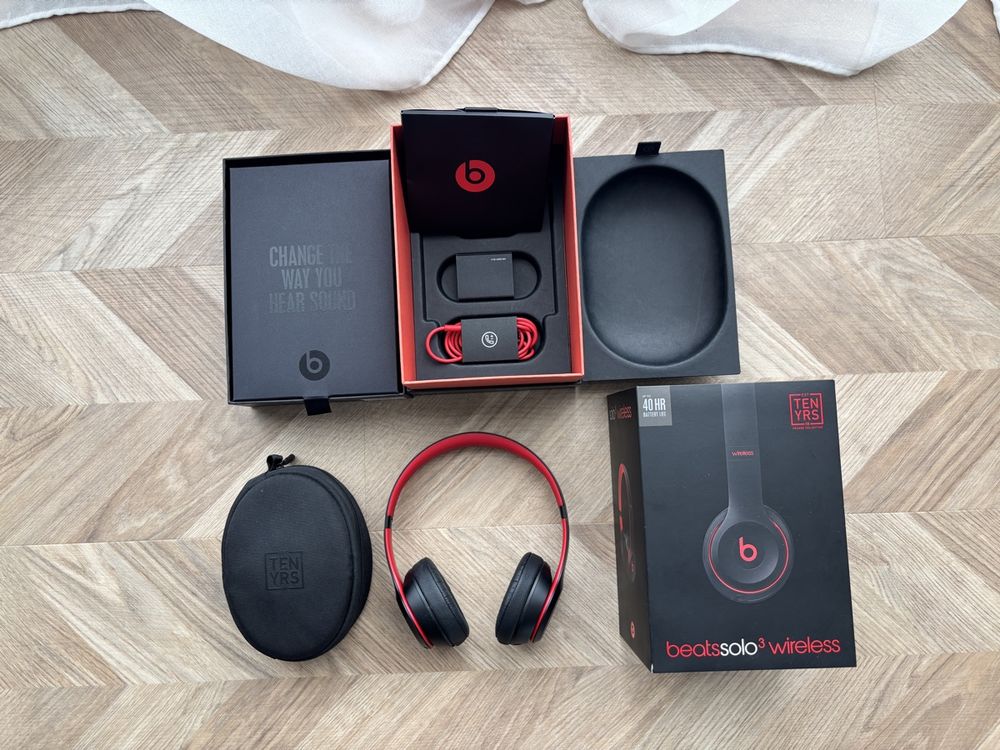 Beats Solo3 Wireless – Decade Collection (Schwarz/Rot) – Top (Gebraucht ...