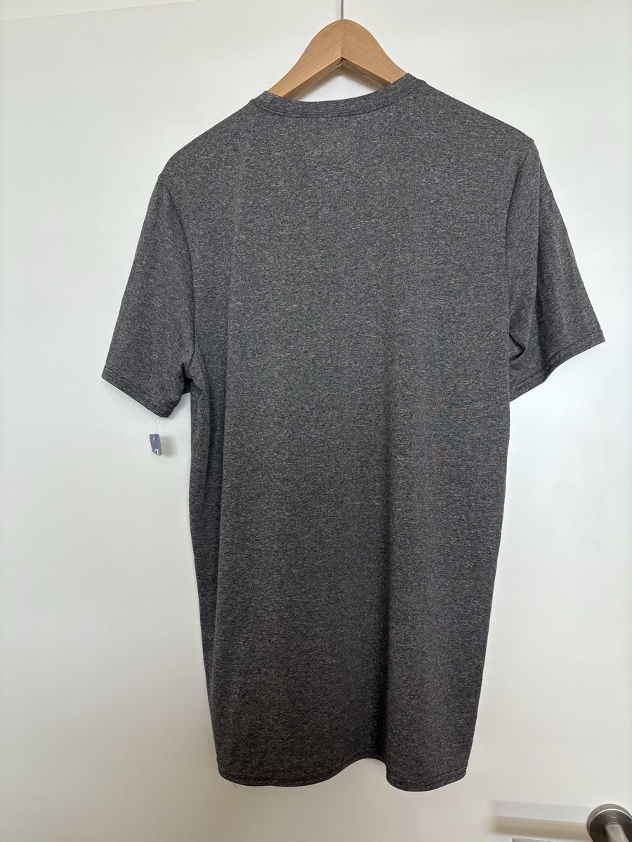 T-shirt: Men's T-shirt, new ,size L – Nuovo e nell'imballaggio originale da Lausanne venduto da oyu_hgg5 1