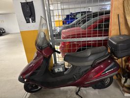 Honda Spacy Motorroller, Topcase, Windschutzscheibe, Rot