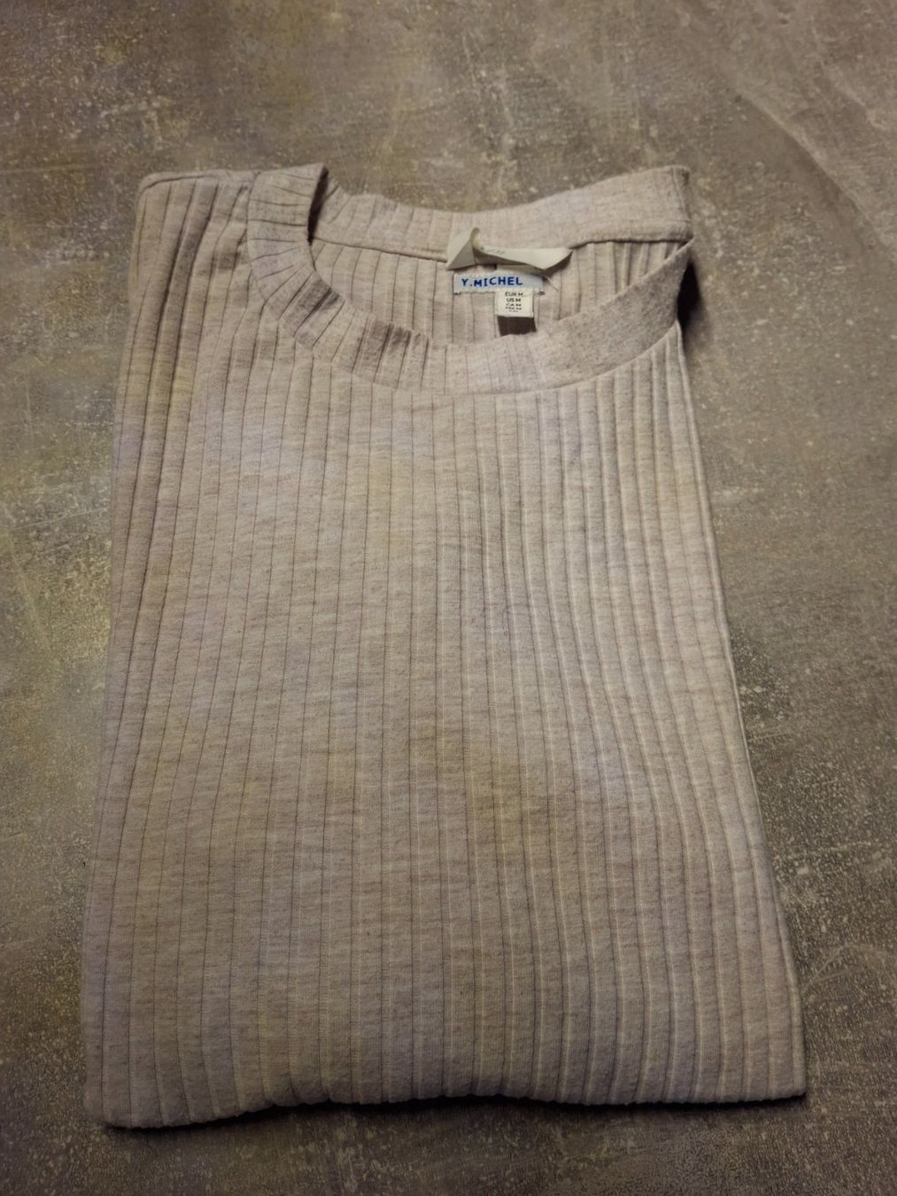 H&M Maglioni & Felpe: Pull taille M marque H&M – Usato da Villiers venduto da san_jn5w 5