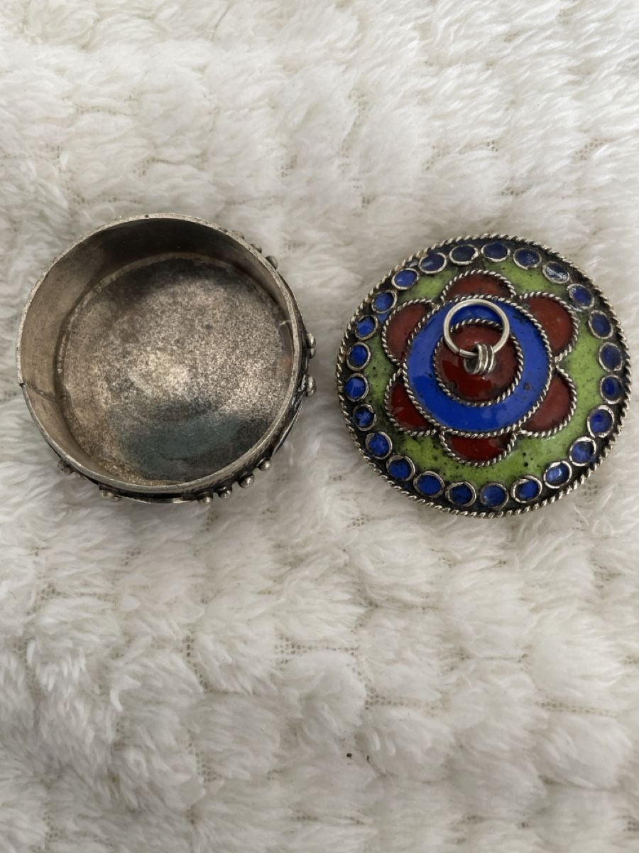 Tutte le decorazioni: Antike Pillendose!Schmuckdose (vermutlich.) Silber + Emaille – Usato da Subingen venduto da han_7rg6 1
