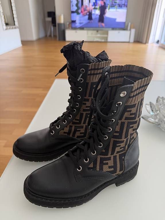 Scarpe da donna: Fendi Stiefel – Usato da Wittenbach venduto da fil_k7gp