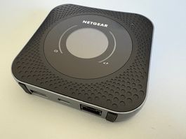 Netgear Nighthawk M1 (MR1100) Mobile Hotspot / 4G LTE Router