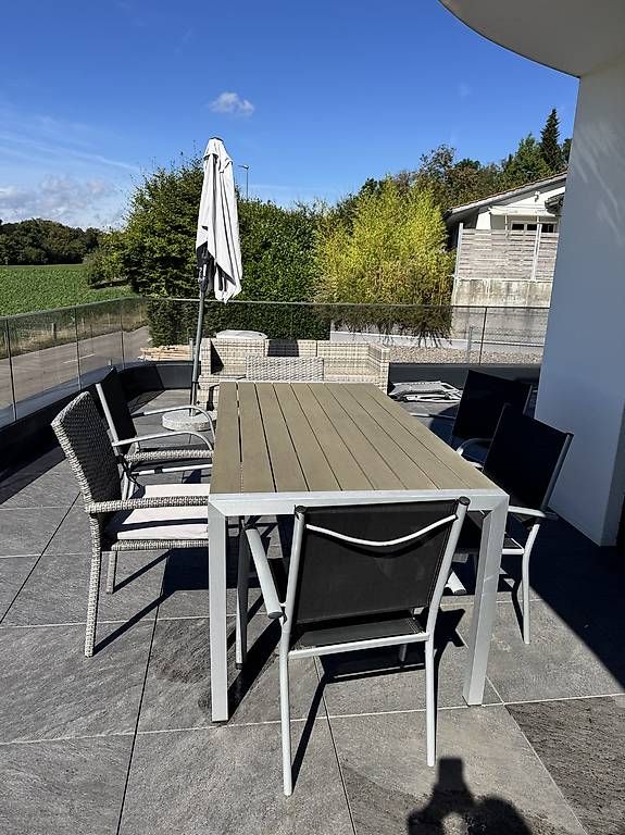 Set de table et chaises: Gartentisch mit 6 Stühlen – D'occasion à Zürich par mkn_b7np 1