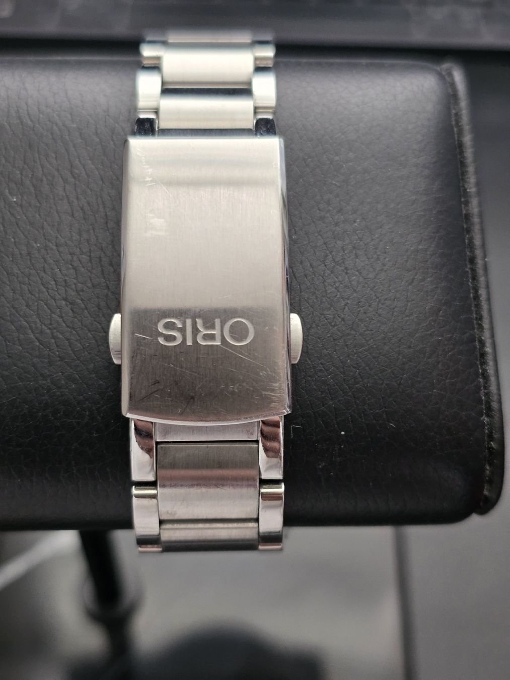 Oris Uhren: Oris Aquis Limited Edition Hammerhead – Gebraucht aus Zürich von Fash1on 4