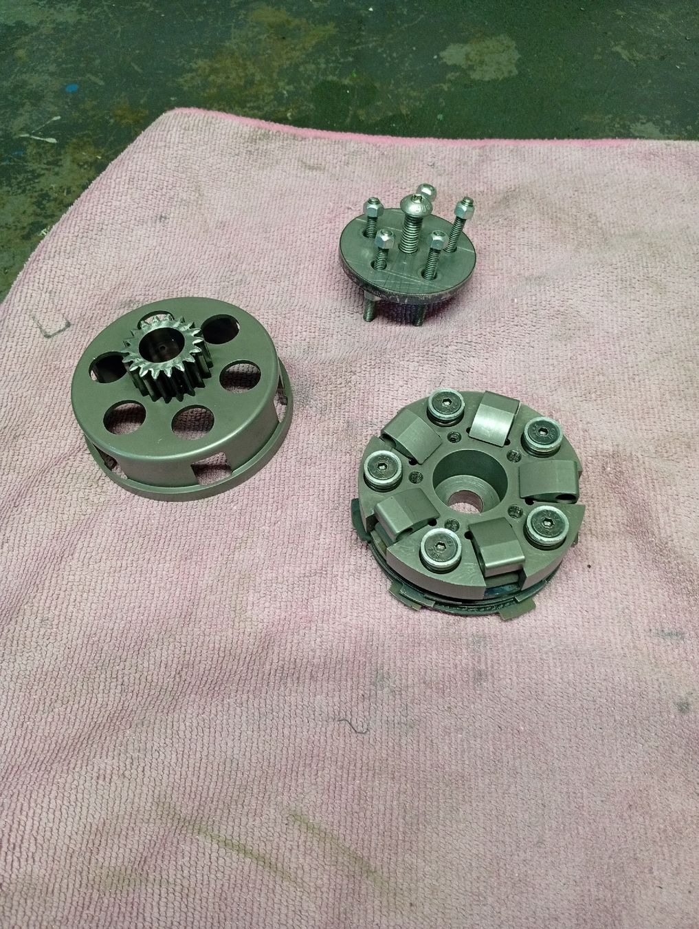 Pièces pour mobylette: Triple Clutch  – D'occasion à Giswil par oggi01 1