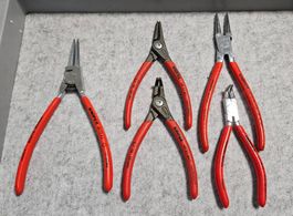 5 hochwertigen Seegeringzangen Knipex Fr. 19.-