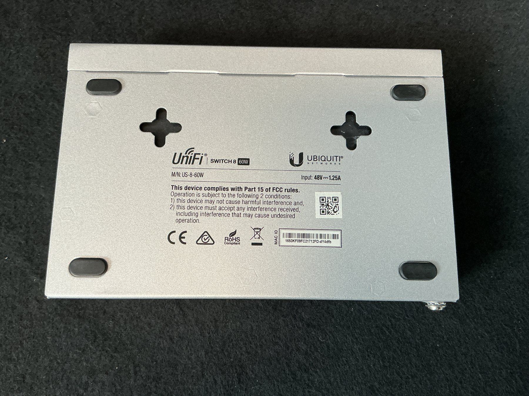 Ubiquiti Hub & Switch: UNIFI SWITCH 8 60W – Usato da Richterswil venduto da Restwert_Richterswil 4