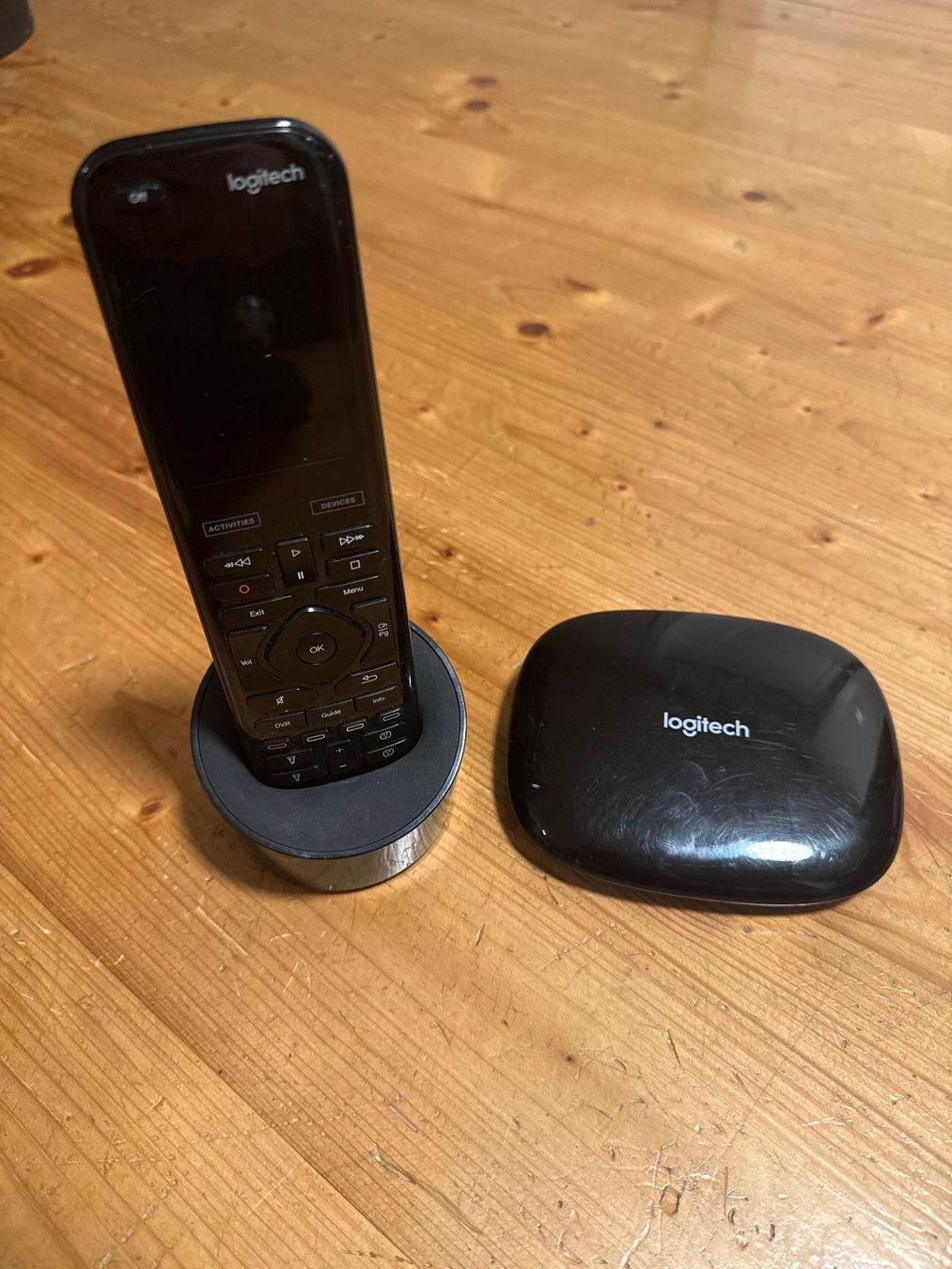Logitech Telecomandi: Logitech Harmony Elite – Usato da Uetendorf venduto da Bruno919999999