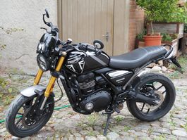 TRIUMPH Speed 400