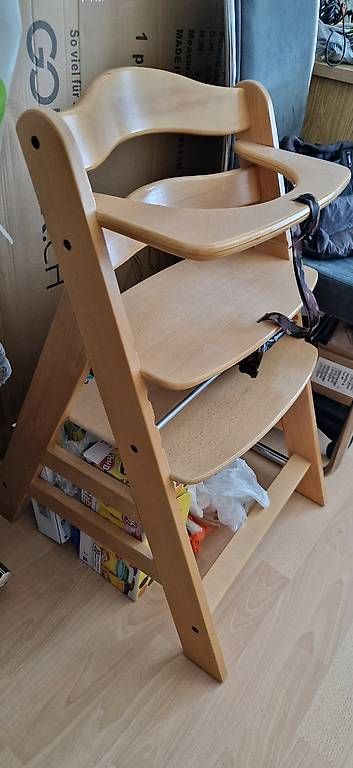 Hochstühle: Kindersitz – Gebraucht aus Kriens von kyle16694527