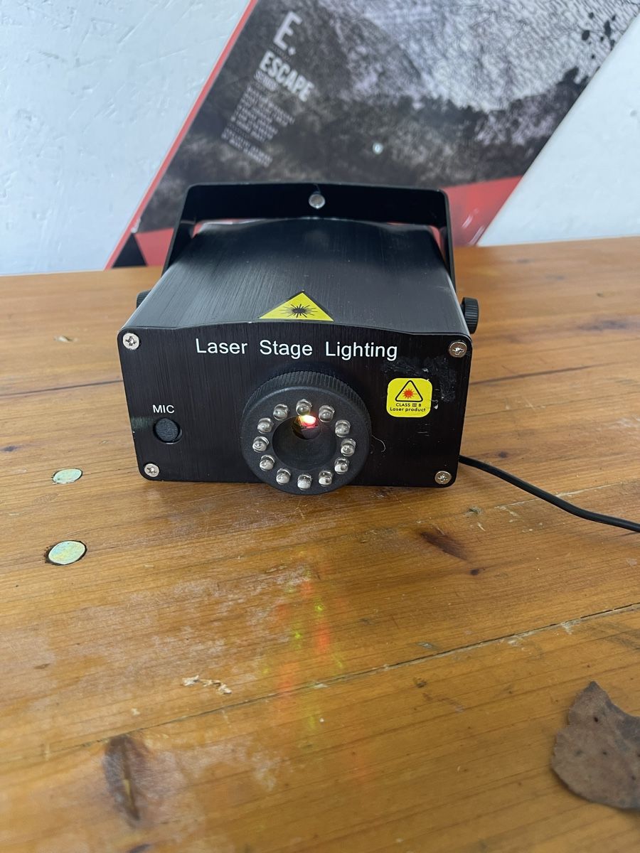 Lampade: Laser Stage Lightning – Usato da Murten venduto da Ski-Outlet 2