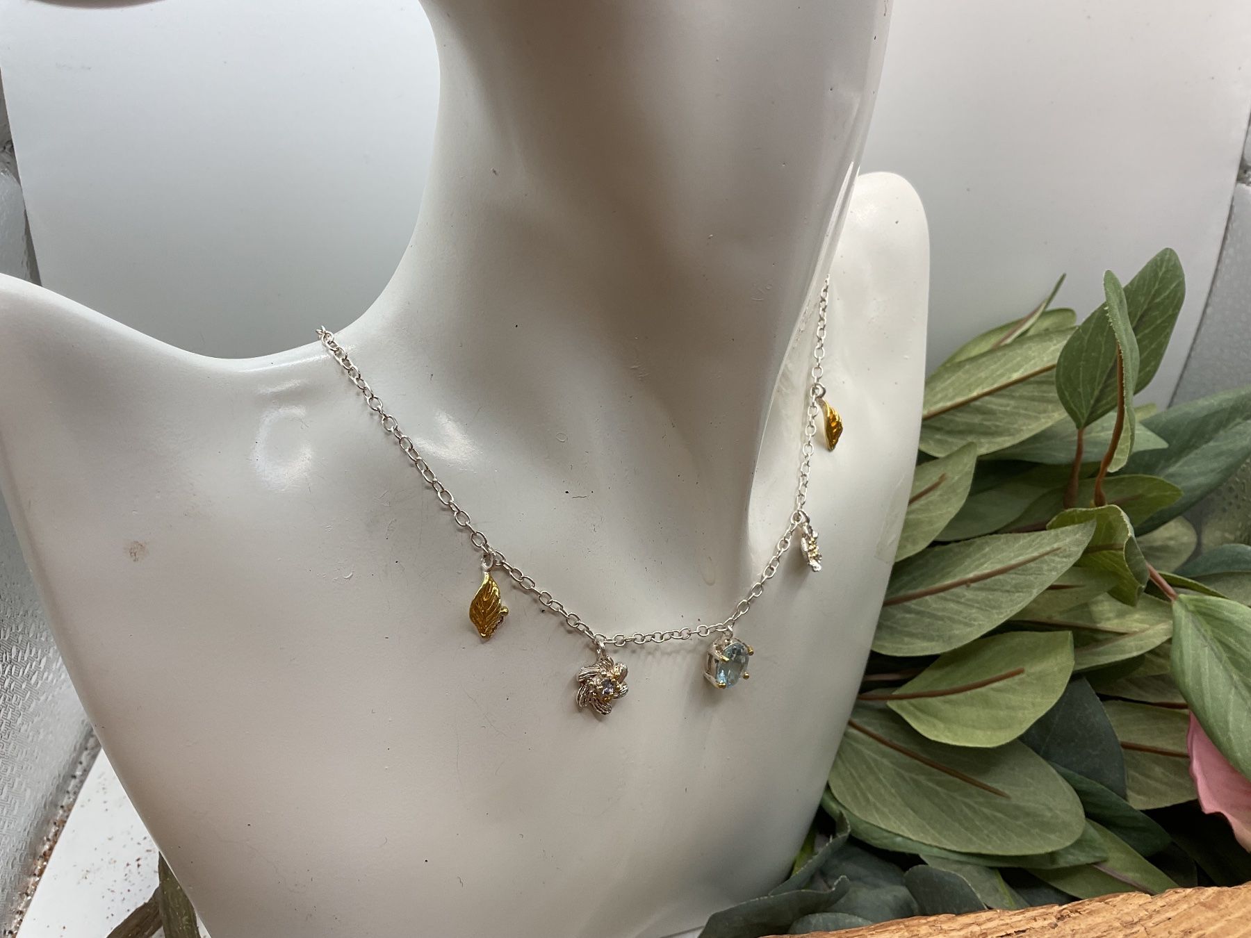 Catenine: Silbercollier mit feinen Anhaengern – Nuovo (secondo la descrizione) da luzern venduto da Alpendorf1 1