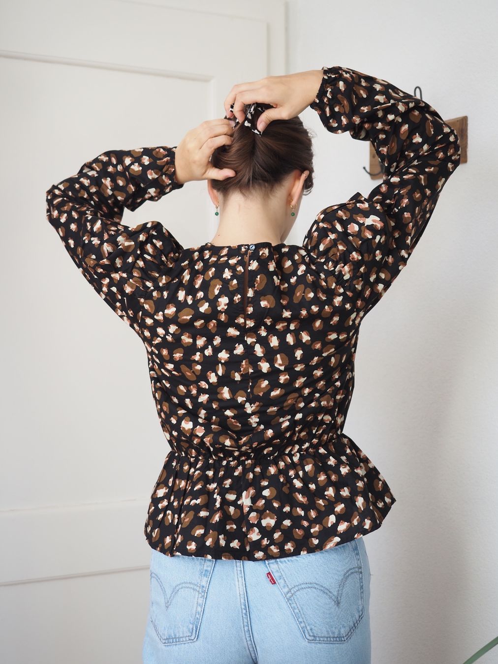 Camicette: Bluse mit Puffärmeln – Nuovo (secondo la descrizione) da Oberwil BL venduto da Fialova 3