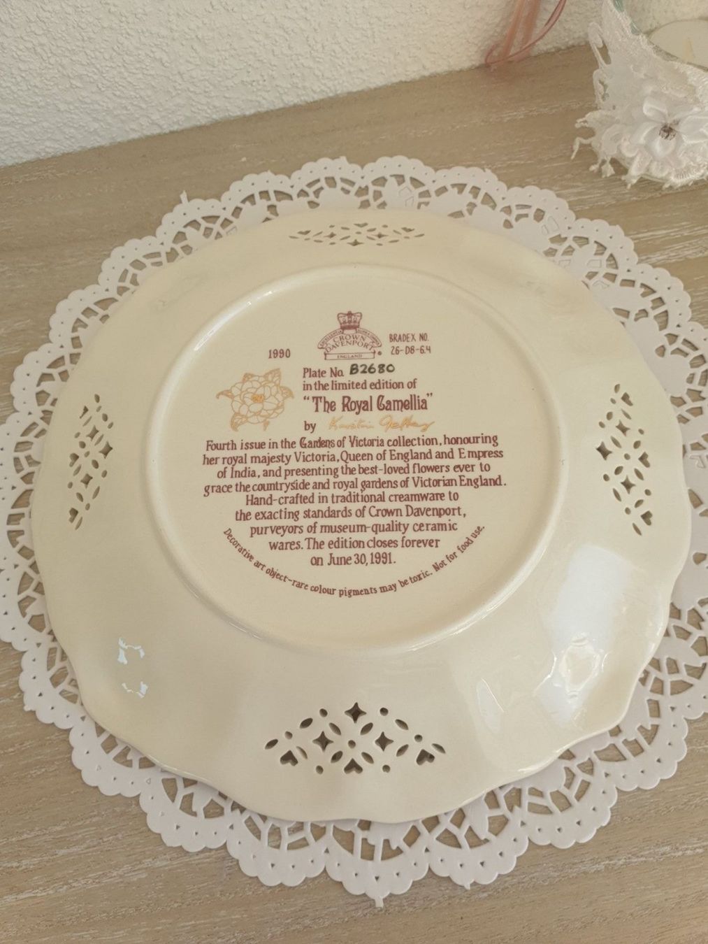 Piatti: Sammelteller Crown Davenport Camellia – Usato da Gossau ZH venduto da Goes05 1