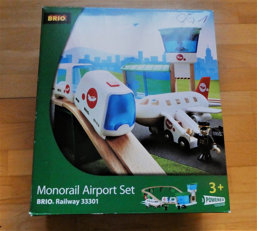 Brio monorail best sale airport set