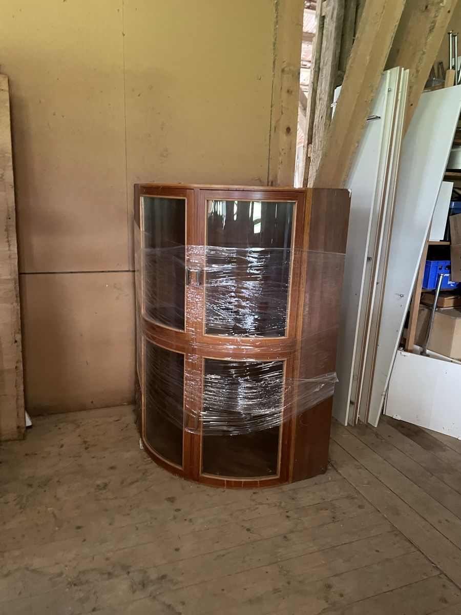 Vitrines: Vitrine/ Eckvitrine  – D'occasion à Schübelbach par leodch