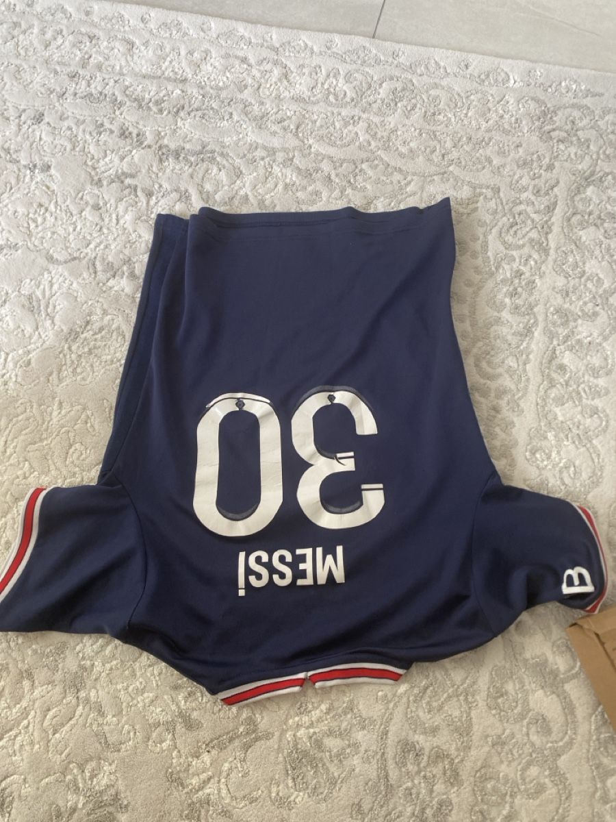 Canottiere & Pantaloni: Fussballtrikot PSG Messi Grösse S  – Usato da Böckten venduto da fur_gh7q 1