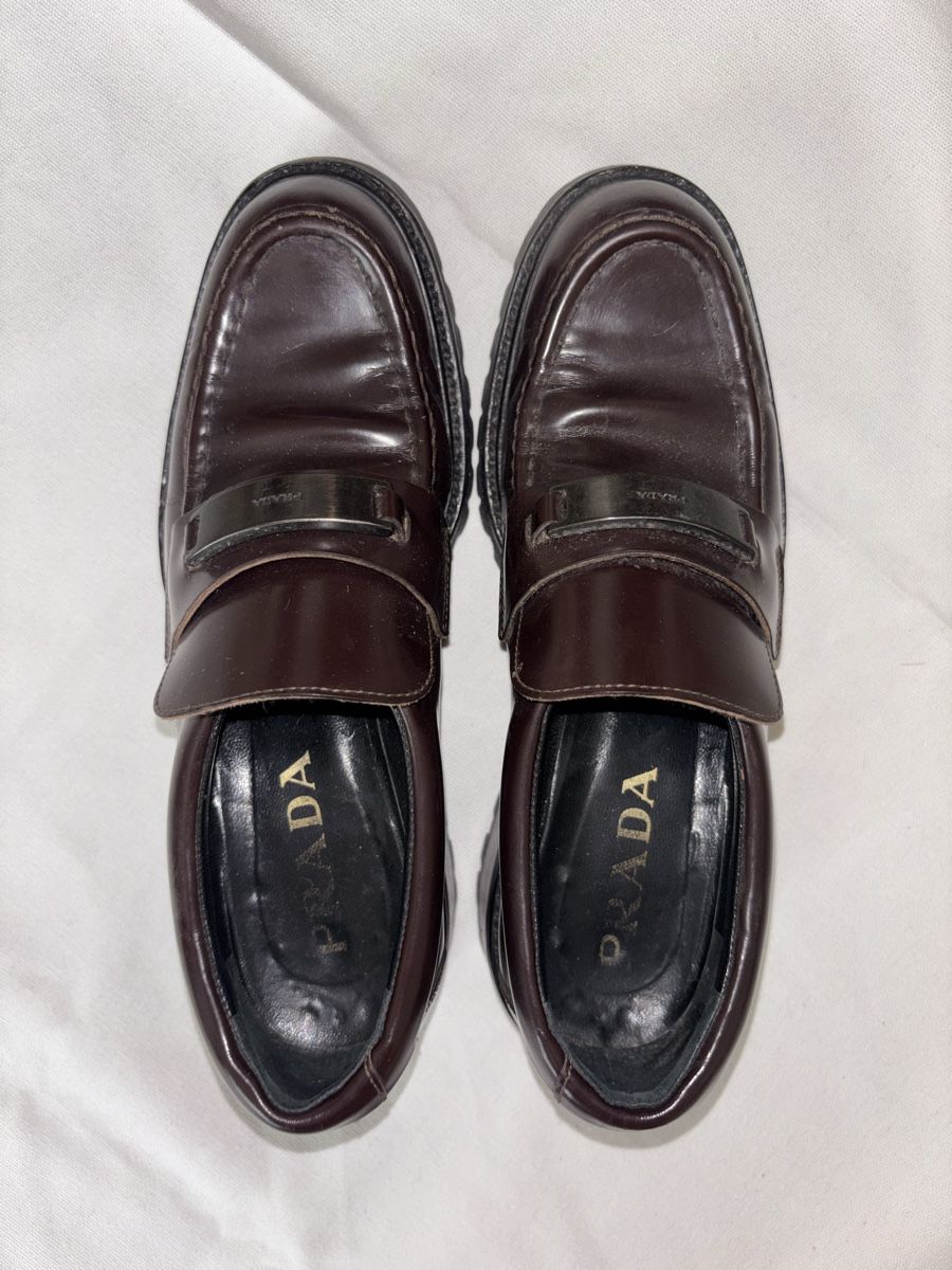 Prada Scarpe da donna: Maroon Prada Loafers 36.5 – Usato da Arlesheim venduto da schnsel 1