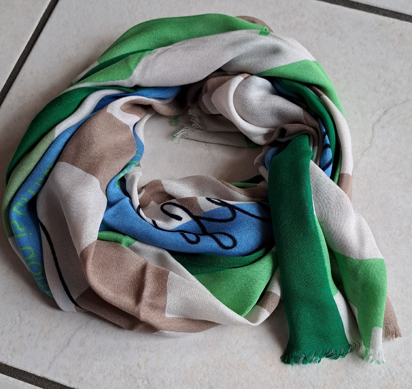 Foulards & écharpes: Street One Schal – D'occasion à Thalheim AG par Bekuadma