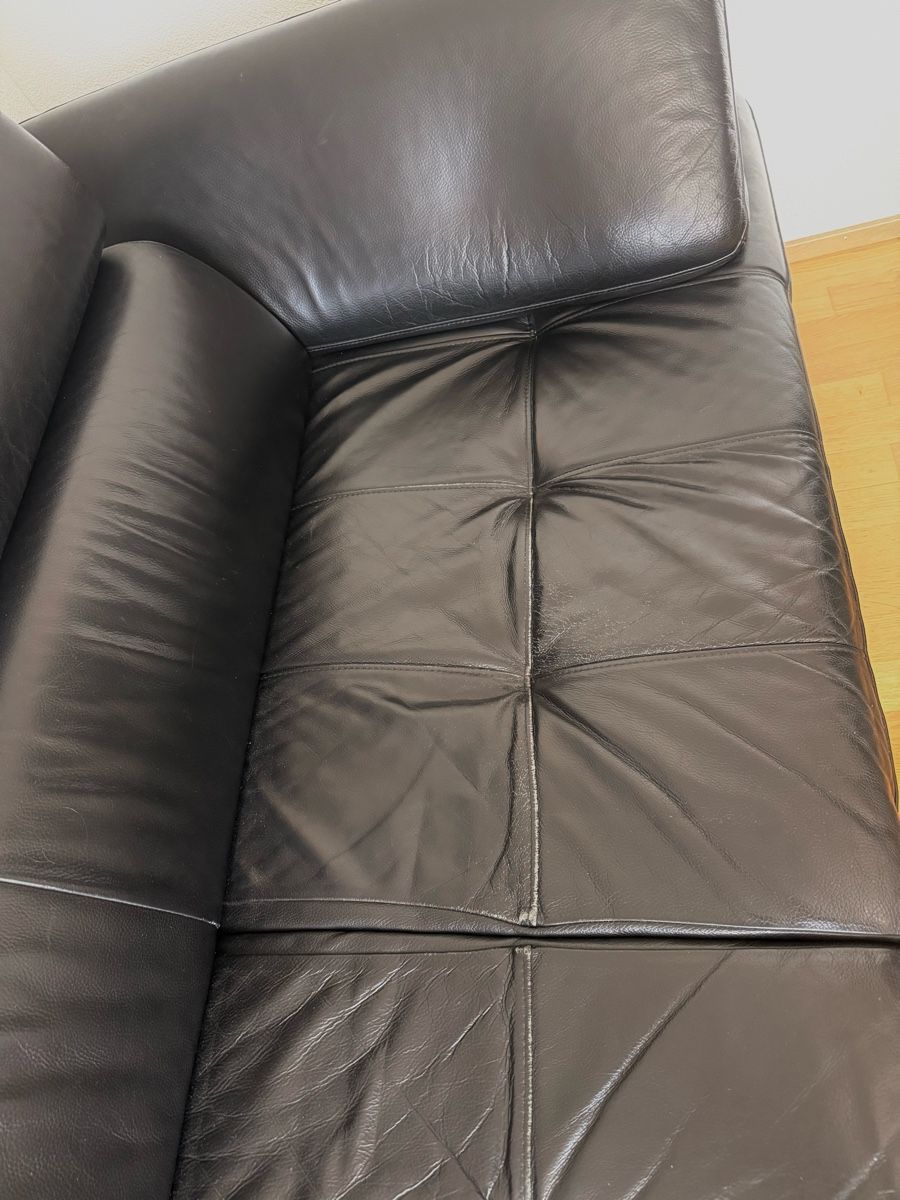 Sofas: GRATIS - schwarzes Ledersofa – D'occasion à Sachseln par li_ns9w 3