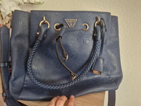 Sac Guess authentique neuf bleu