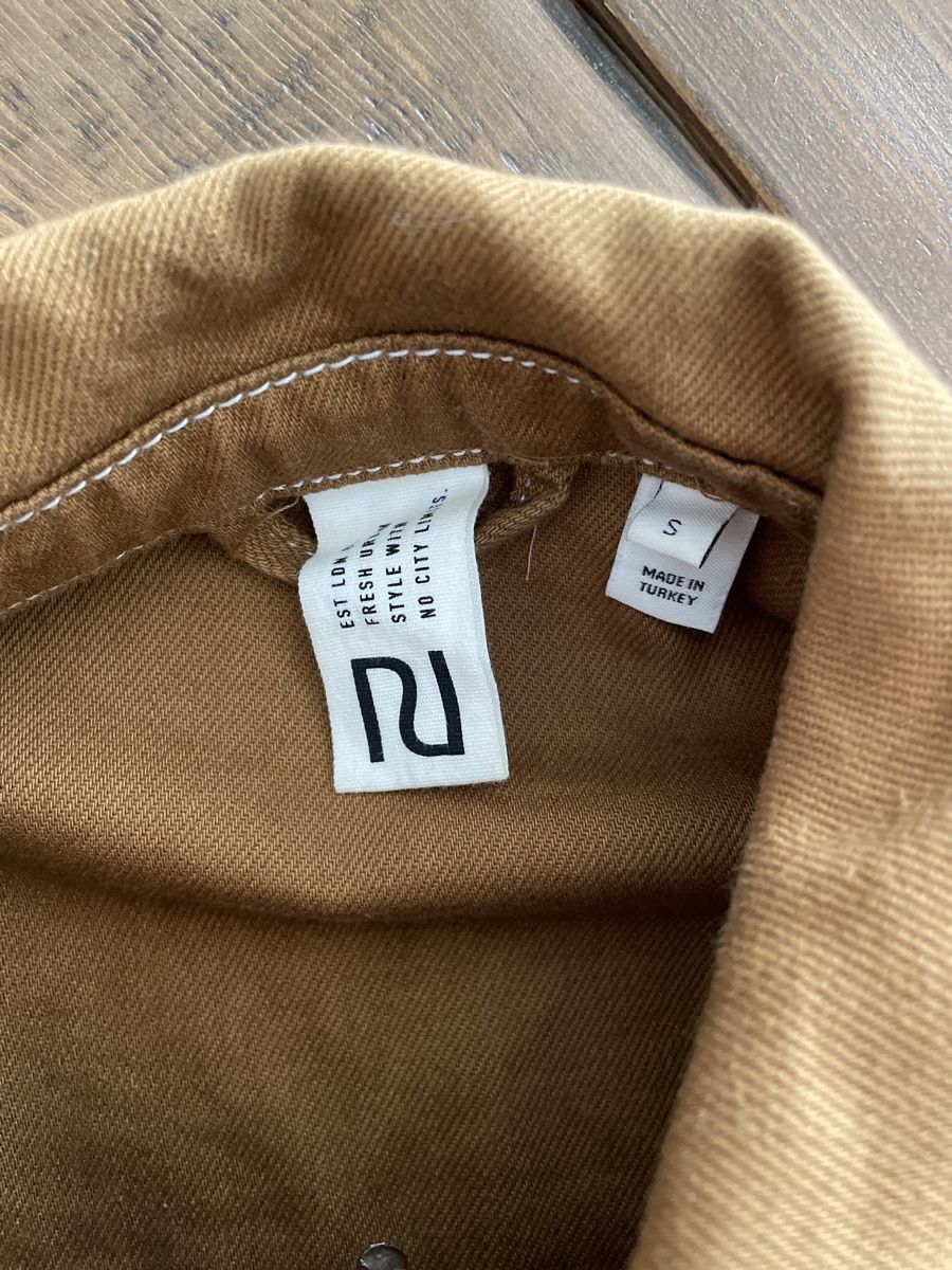 Giacche: Veste en jeans – Usato da Courfaivre venduto da ame_d67y 2