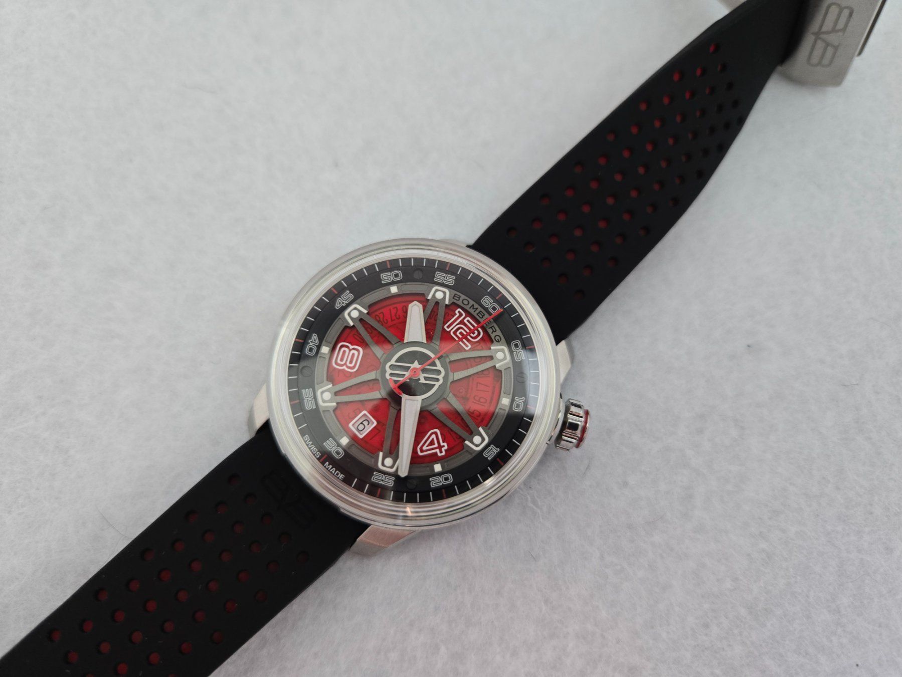 Bomberg Uhren: Bomberg BB-01 automatic red – Neu (gemäss Beschreibung) aus Chabrey von Horology 1