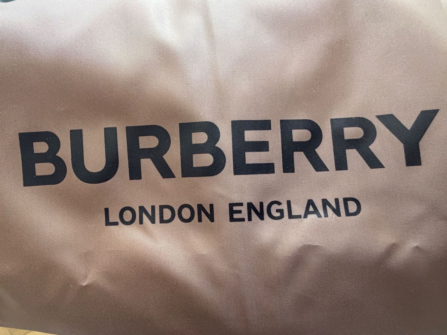 Burberry Sacs: Kleidersack Burberry – Neuf (Voir description) à Freidorf TG par ibipatria 7