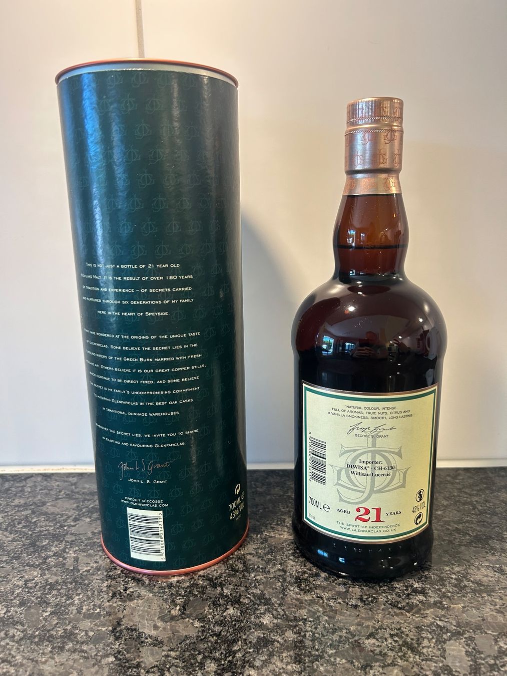 Glenfarclas Bevande alcoliche: Glenfarclas Single Malt Whisky 21 Years – Nuovo e nell'imballaggio originale da Wangen an der Aare venduto da SG94 1