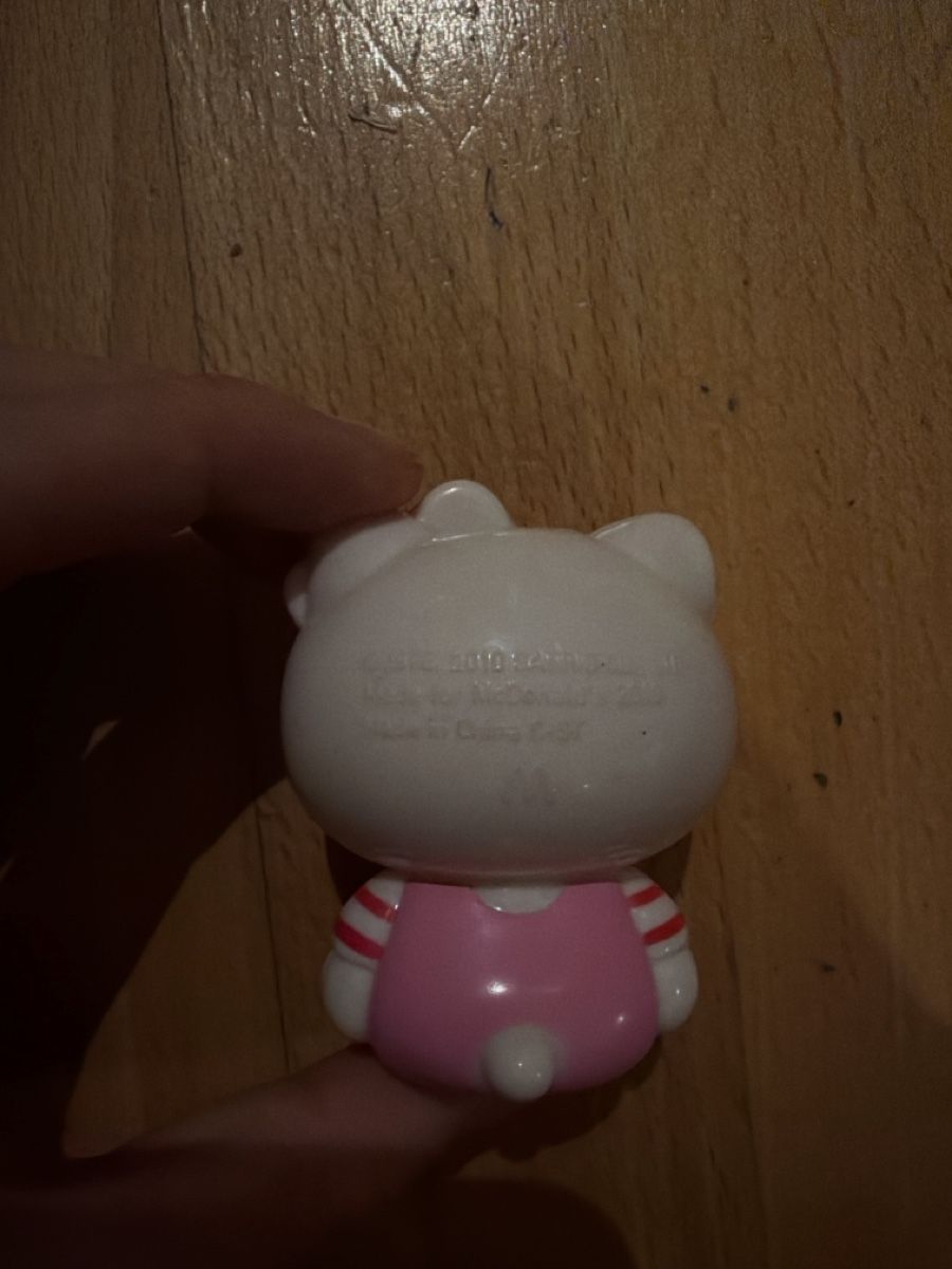 Hello Kitty Figurines: Hello Kitty x McDonalds 2010 Figur – D'occasion à kloten par domireto 2