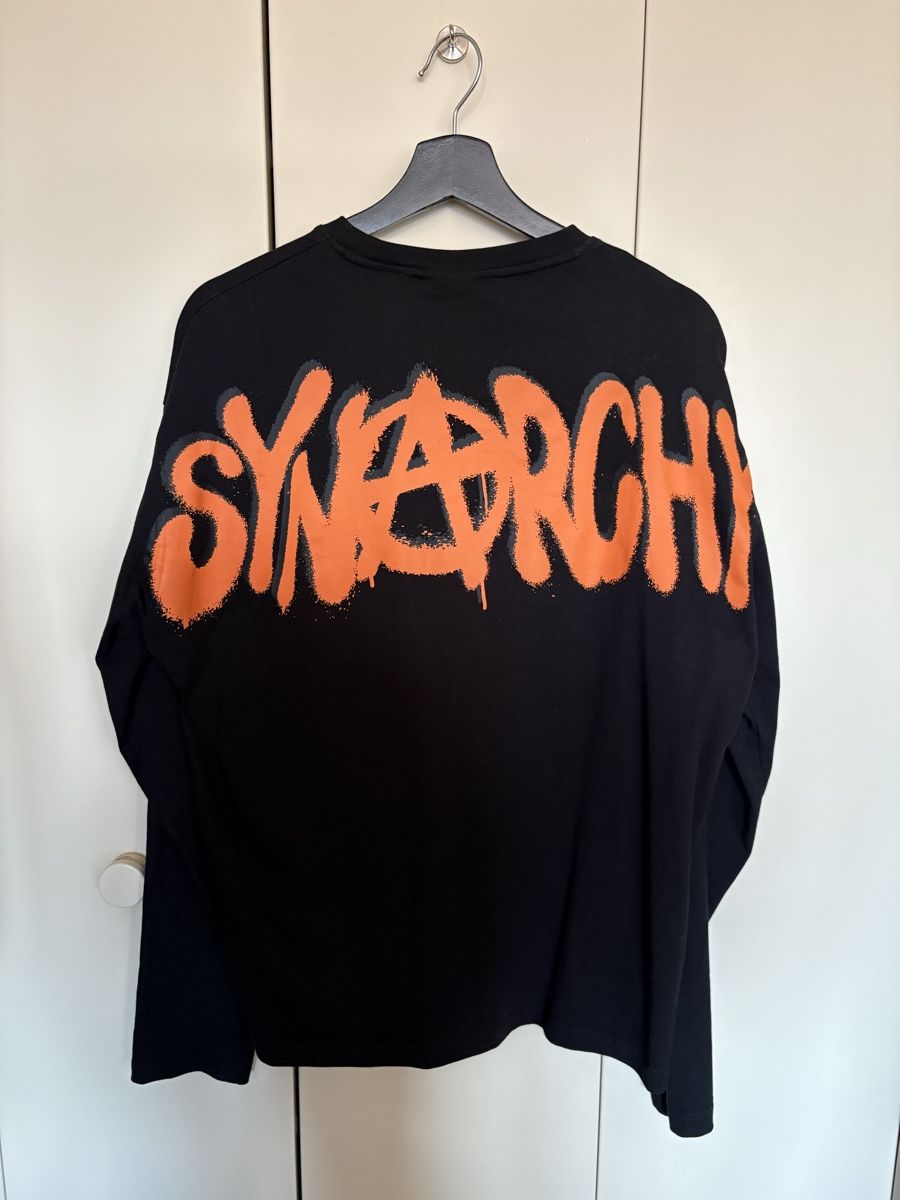 T-shirt: SYNAWORLD t-shirt manches longues – Usato da GENEVE venduto da mchb