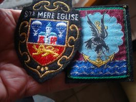 2 badges militaire, France.