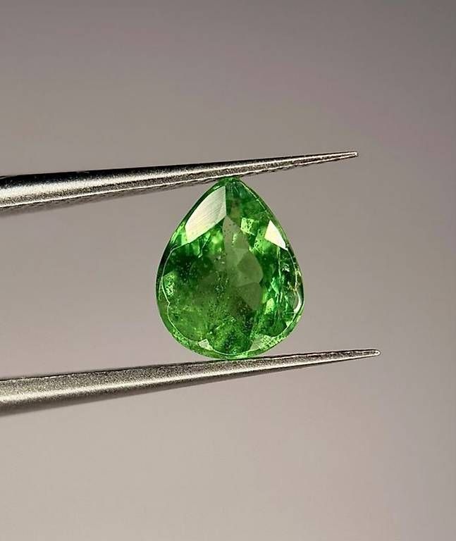 Edelsteine: Tsavorite  – Neu und originalverpackt aus Biberen von nolan2006