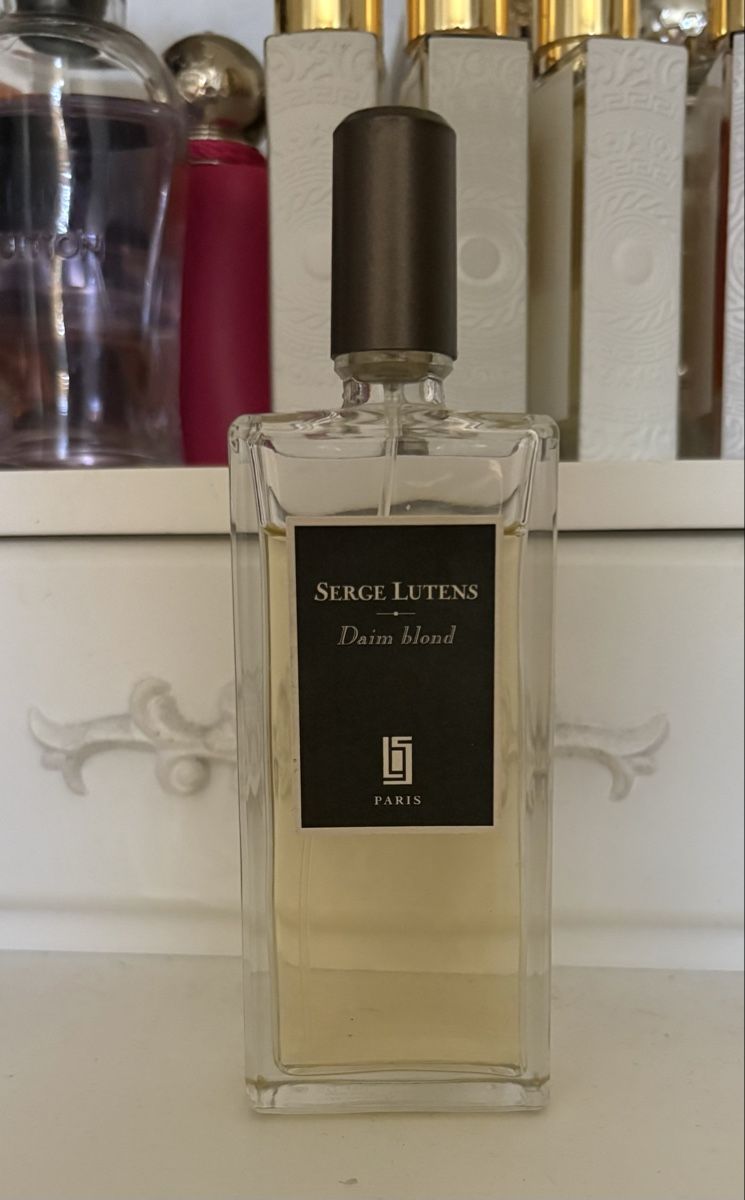 Serge Lutens Profumi & Eau de Toilette: Serge Lutens Daim blond Eau de Parfum gebraucht 50ml – Usato da Hasle LU venduto da Olena_olena