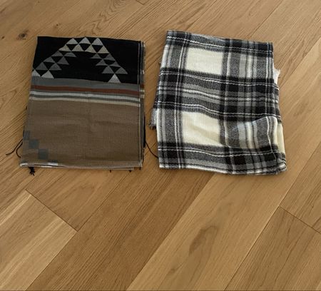 2 Schals Muster Karo und Ethnisch unbenutzt 