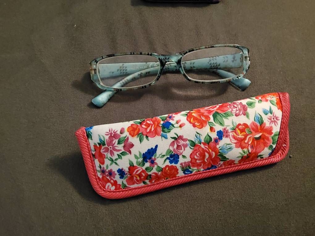 Occhiali & Lenti: Lesebrille 1.5 – Usato da Wettingen venduto da Allesbesetzt