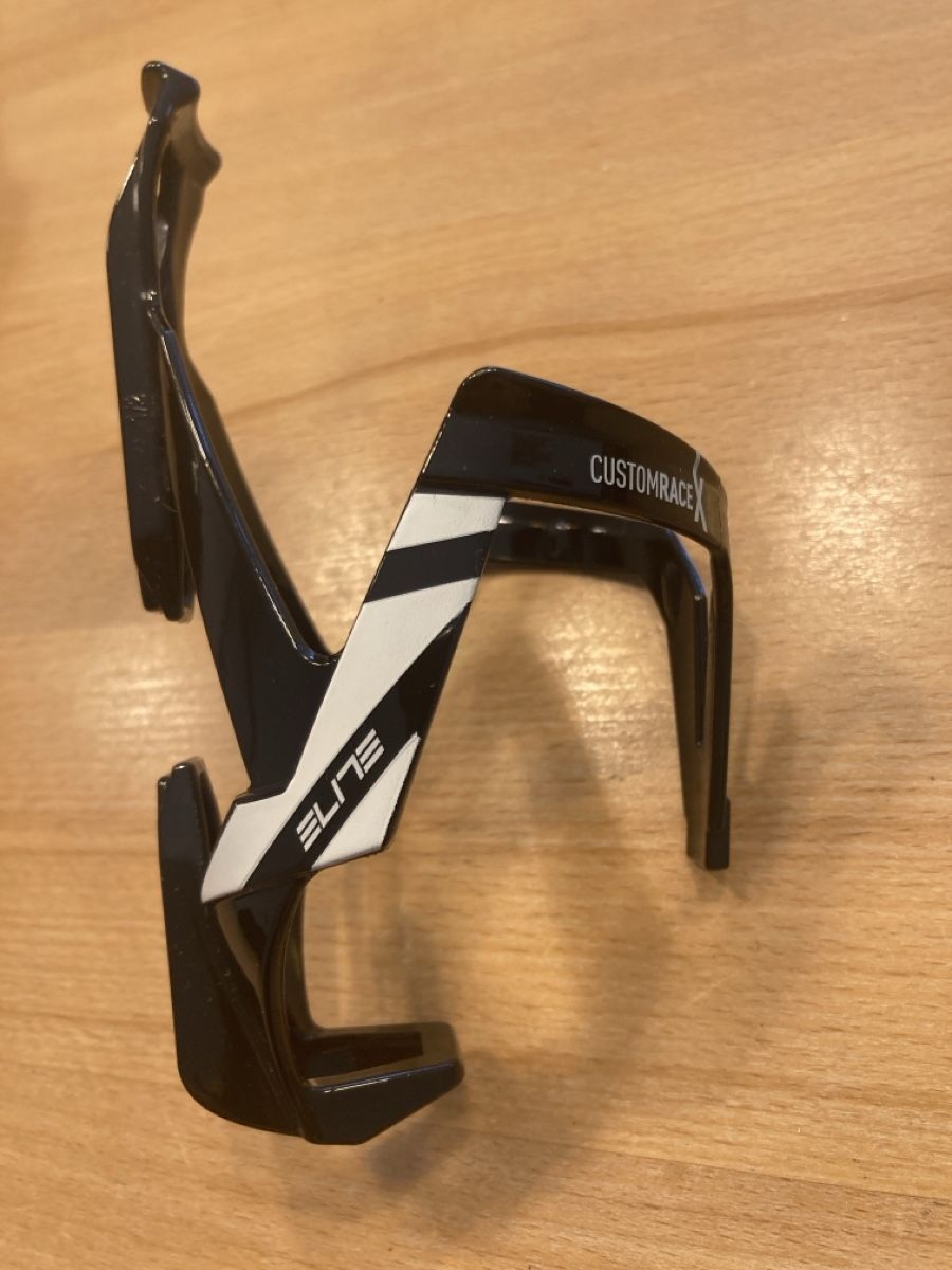 Ersatzteile: 2x CUSTOM RACE Flaschenhalter schwarz weiss – Gebraucht aus Laufenburg von Dinli02 2