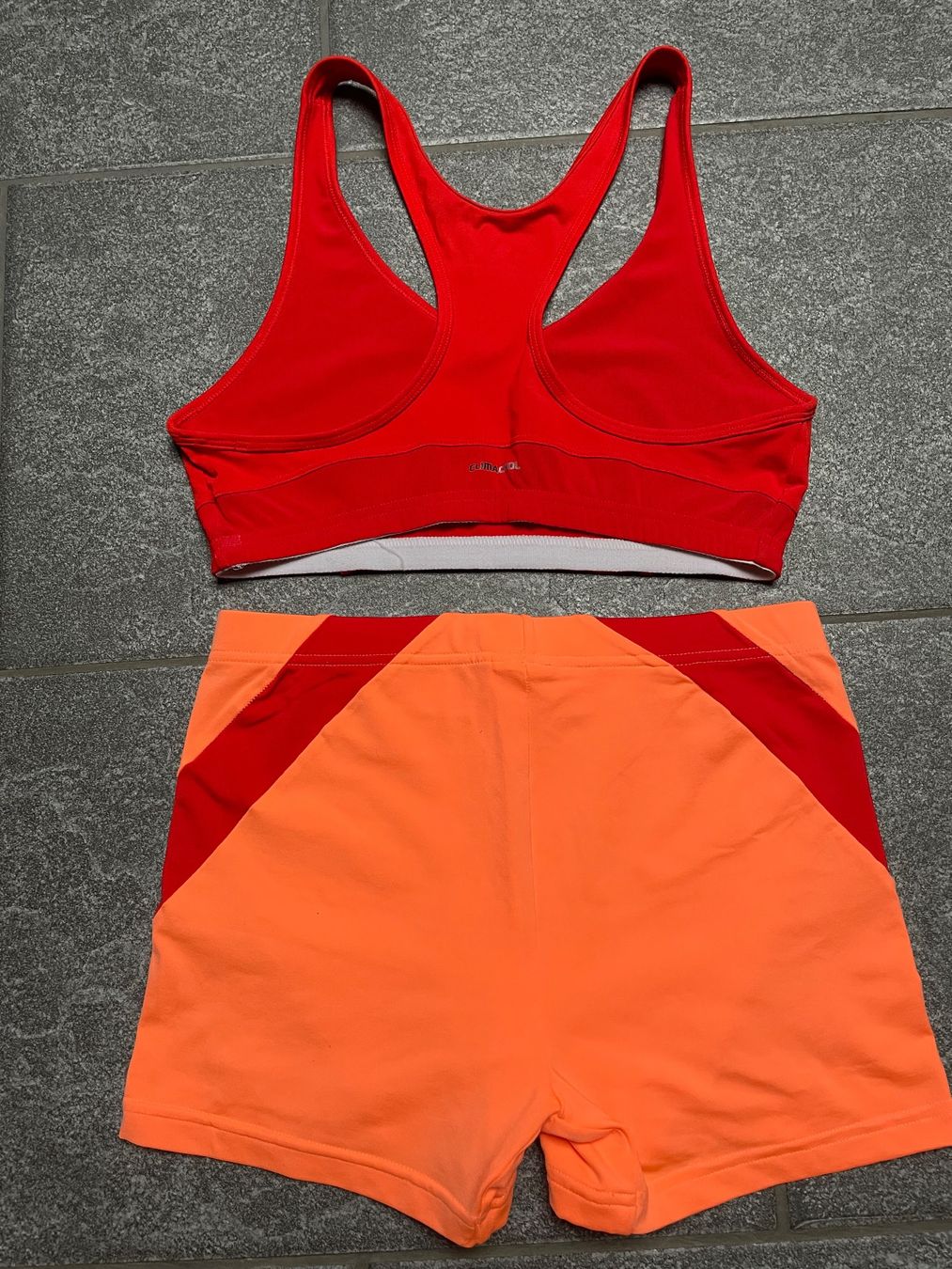 Adidas Vestiti: Adidas Tenniskleid Gr 38 – Nuovo (secondo la descrizione) da Niederbipp venduto da Rosamunde44 3