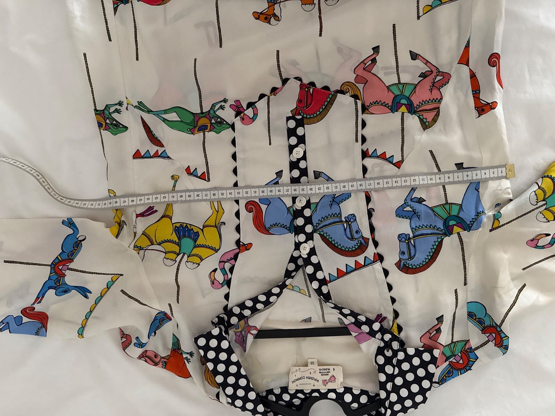 Camicette: Maison Common Bluse Gr. 38, Karussell-Print, Sommerlich – Usato da Rorbas venduto da sei_9qyv 4