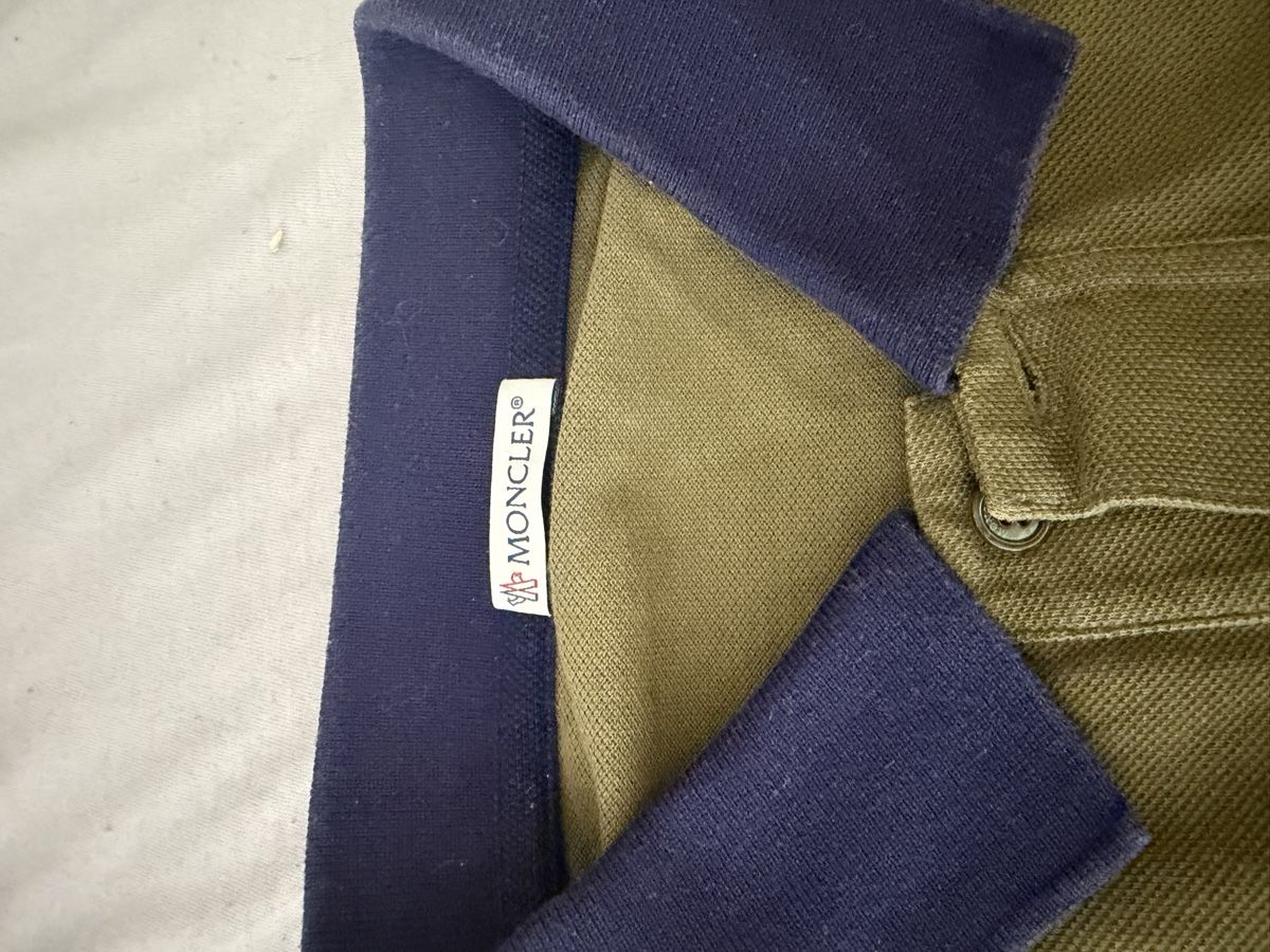 Moncler Polo-Shirts: Polo Moncler – Neu (gemäss Beschreibung) aus Bulle von Laetitia84 1