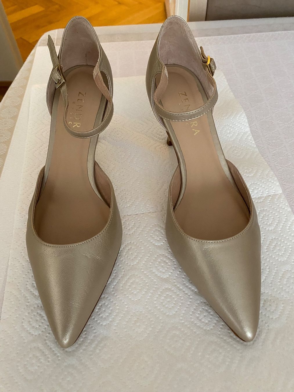 Scarpe da donna: Chaussures à talons taille 37, neuves – Nuovo e nell'imballaggio originale da Genève venduto da brigantium 1