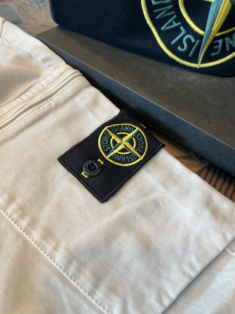 Stone Island Hosen: Stone Island Cargo – Neu und originalverpackt aus Oberwil BL von Babylon0