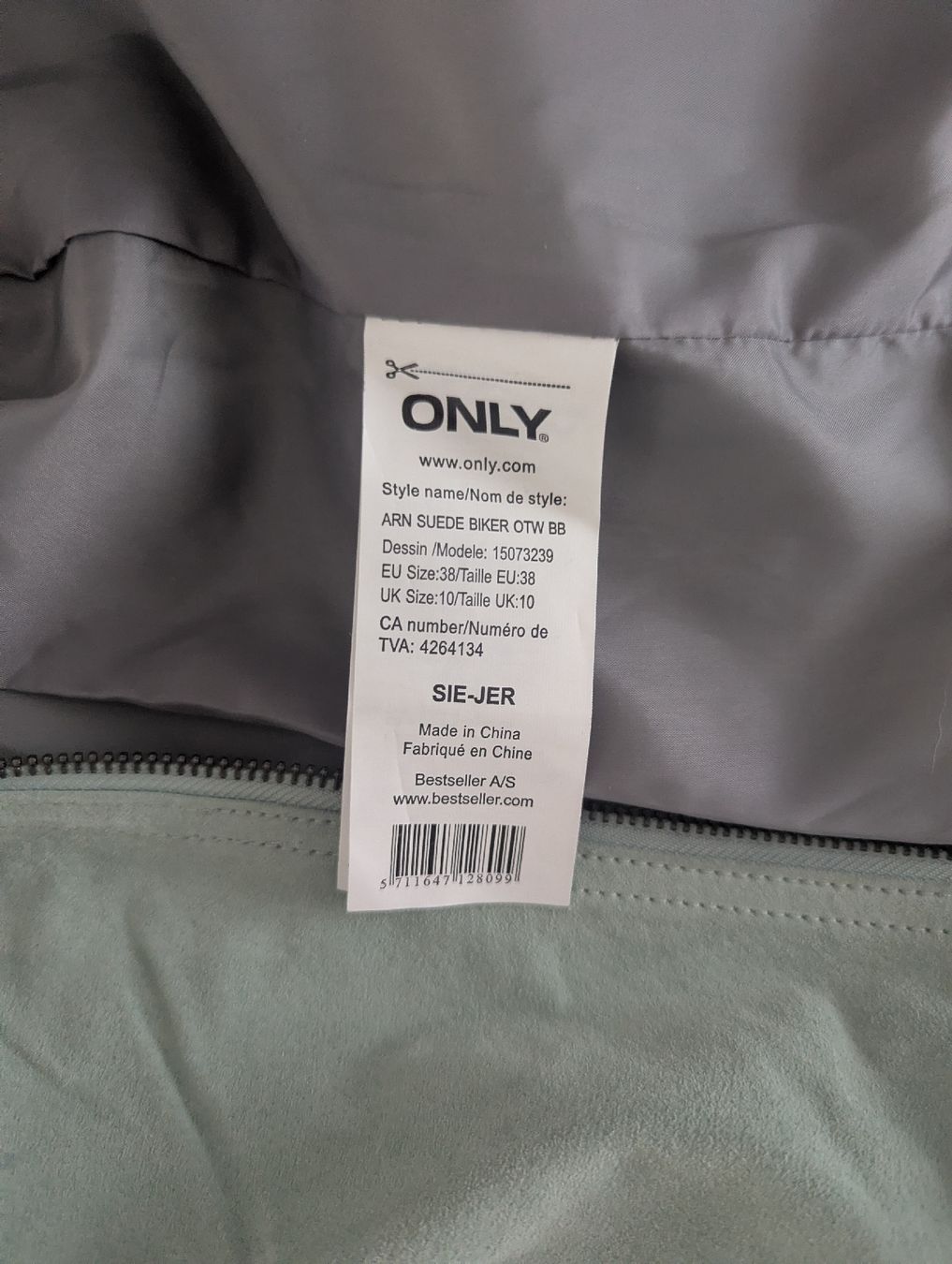 Only Vestes: Jacke Arn Suede Biker von ONLY – D'occasion à Felsberg par Sombrero84 3