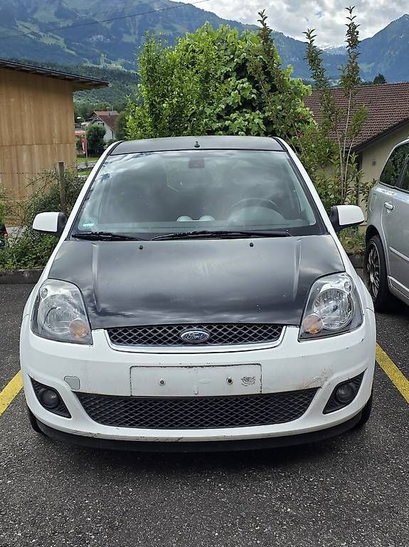 Ford Automobili: Ford Fiesta – Usato da Alpnachstad venduto da Pocoloco_Racing
