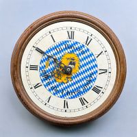 Horloge murale vintage allemand Bayern quartz