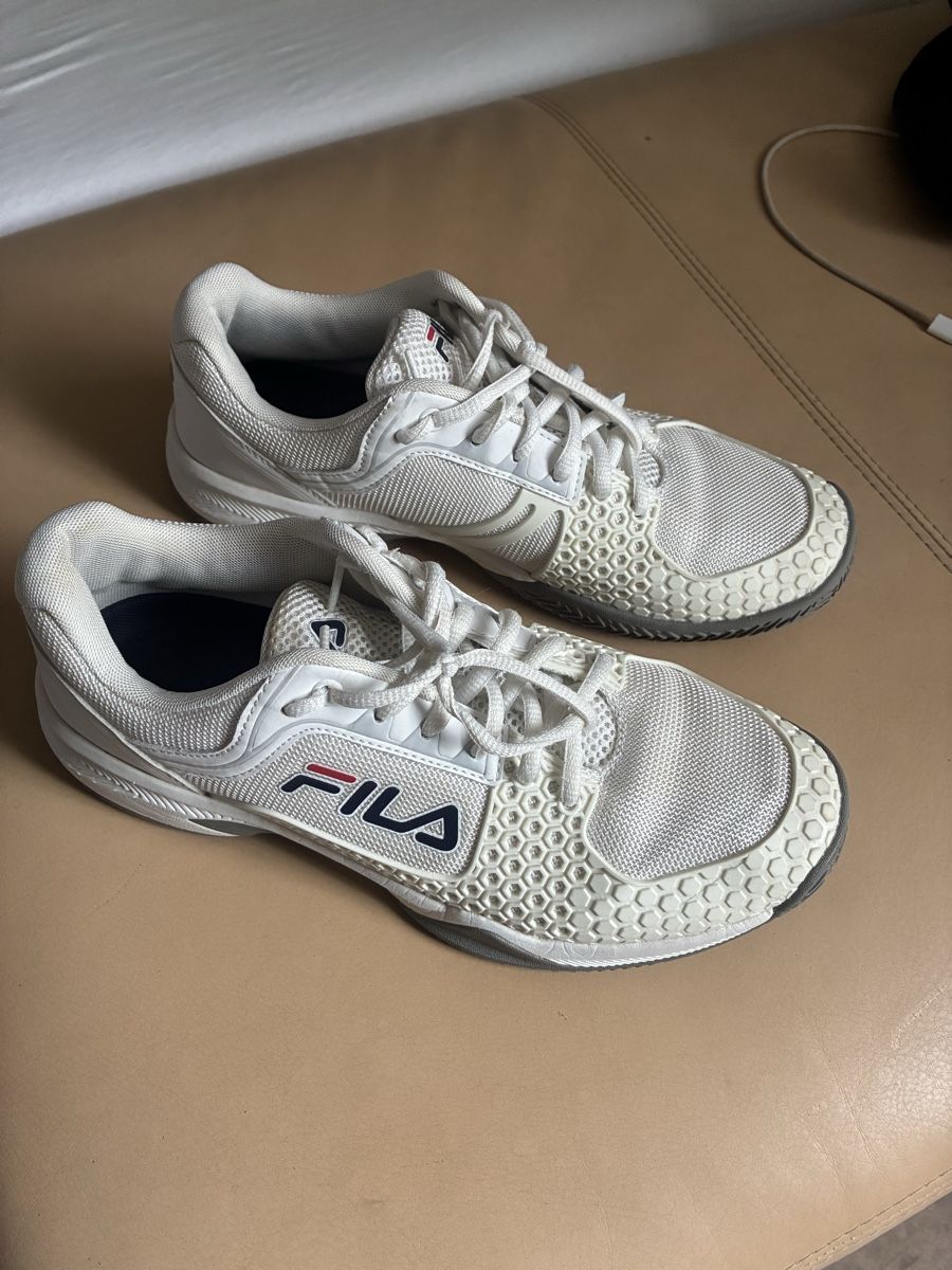 Fila Scarpe da uomo: Fila Sneakers – Usato da Zürich venduto da Sergio.BR